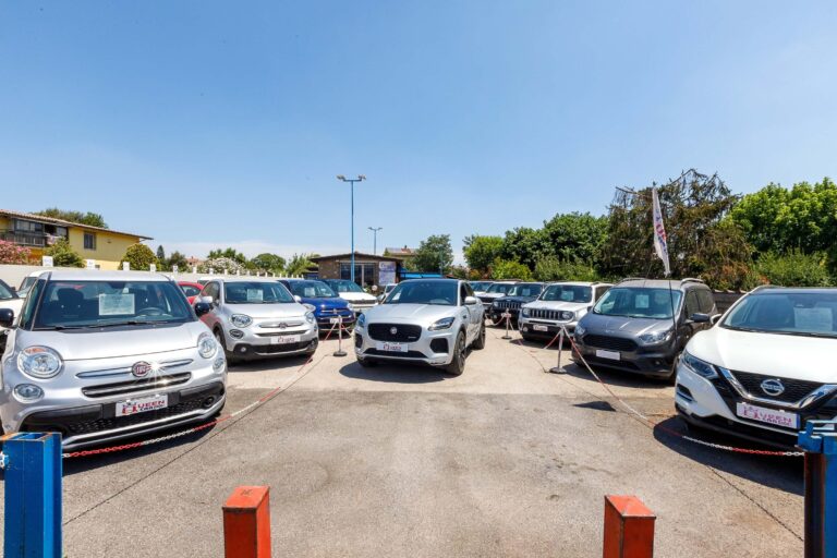 QUEEN CAR ANGUILLARA (4)