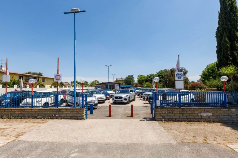 QUEEN CAR ANGUILLARA (5)